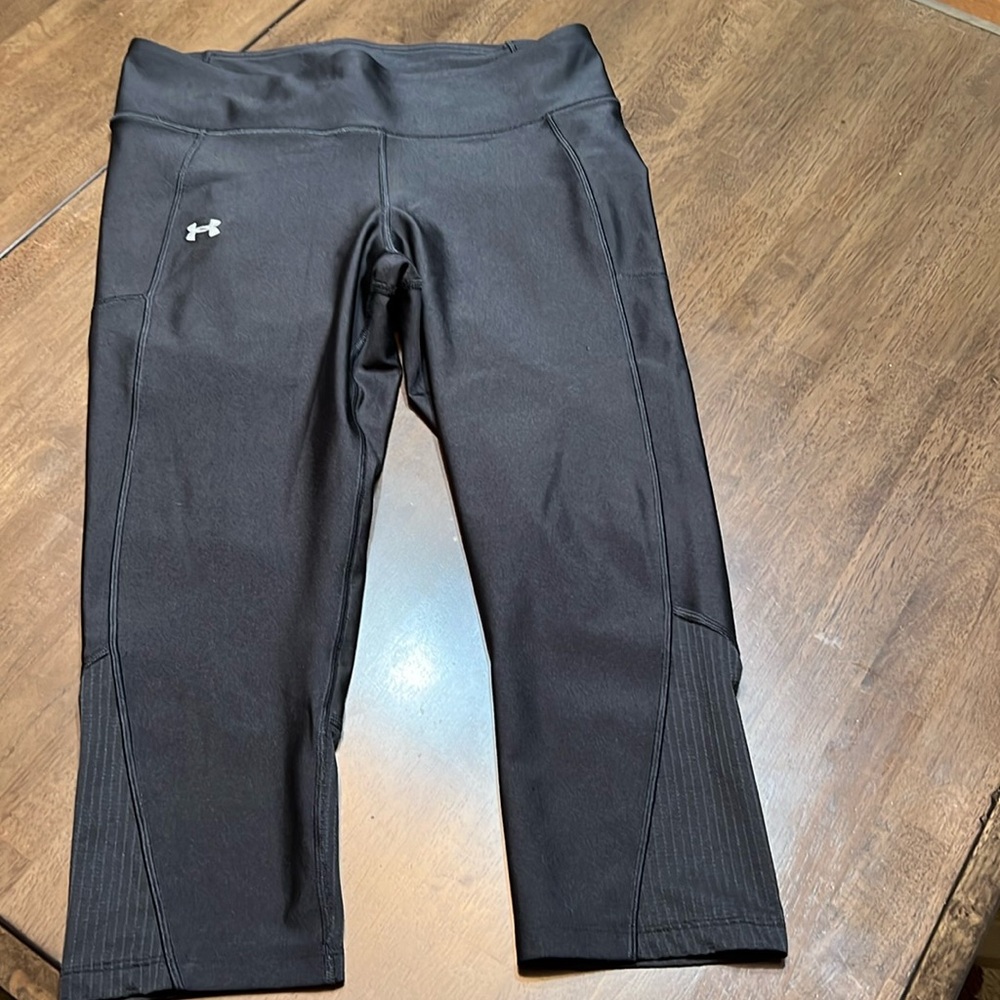 Under Armour capri leggings